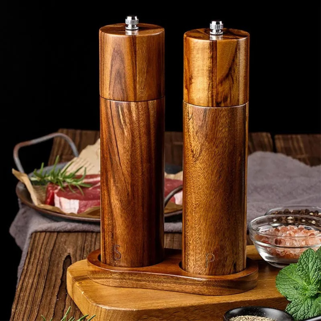 Stjärnholm Salt & Pepparkvarn i Valnöt