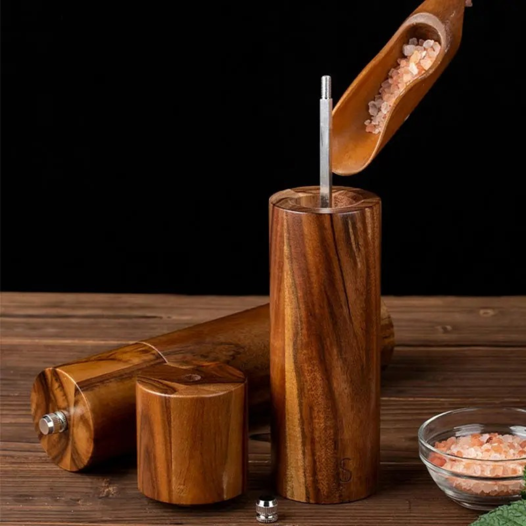 Stjärnholm Salt & Pepparkvarn i Valnöt